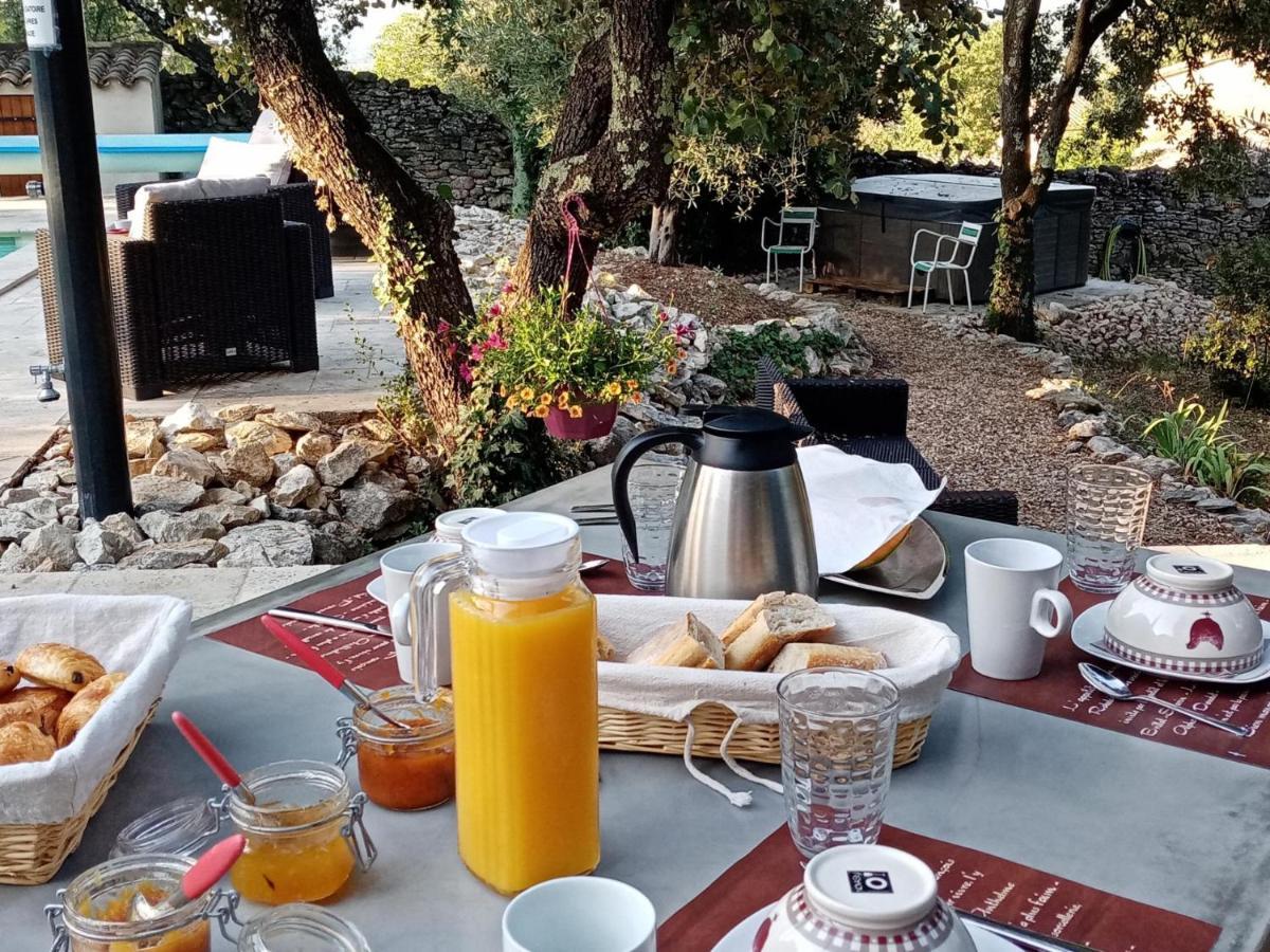 مبيت وإفطار Saint-Maximin  L'Atelier المظهر الخارجي الصورة