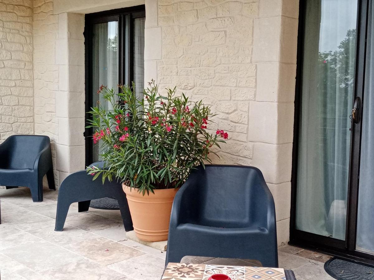 مبيت وإفطار Saint-Maximin  L'Atelier المظهر الخارجي الصورة