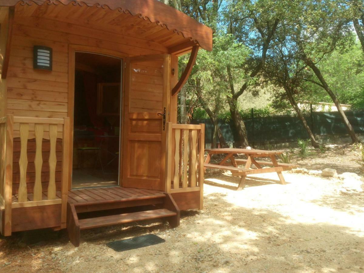 مبيت وإفطار Saint-Maximin  L'Atelier المظهر الخارجي الصورة